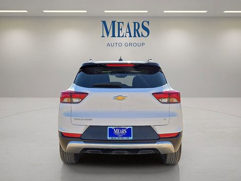 Used 2021 Chevrolet TrailBlazer LT w/ Convenience Package image 4