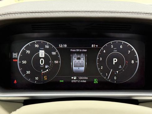 Used 2017 Land Rover Range Rover HSE image 21