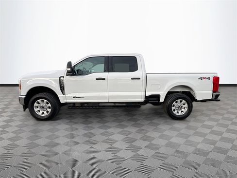 Used 2024 Ford F250 XLT image 4