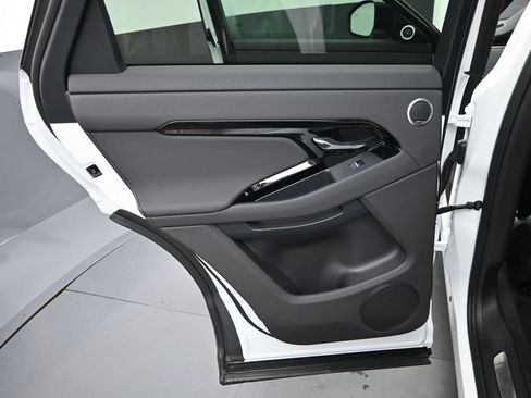 New 2026 Land Rover Range Rover Evoque S AWD/4WD image 16