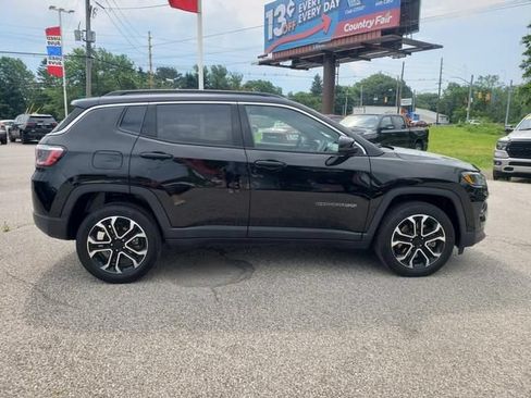 Used 2023 Jeep Compass Limited AWD/4WD image 2