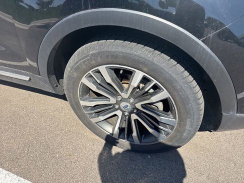 Used 2017 Ford Explorer Platinum AWD/4WD image 4