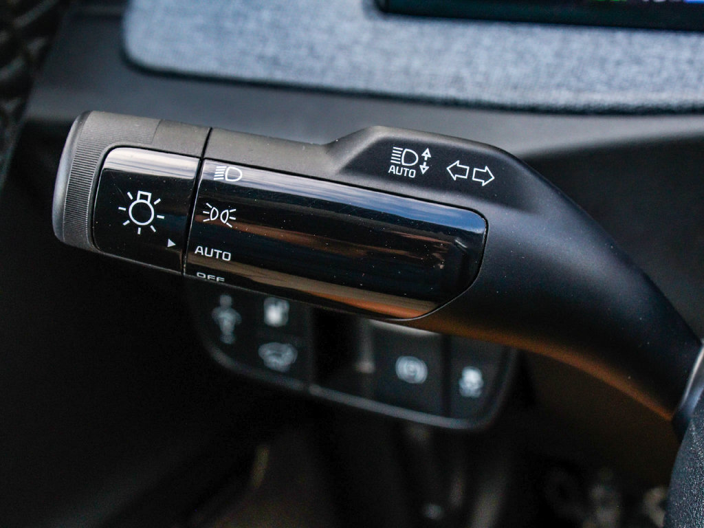 Used 2023 Kia EV6 Wind w/ Wind Technology Package AWD/4WD image 27