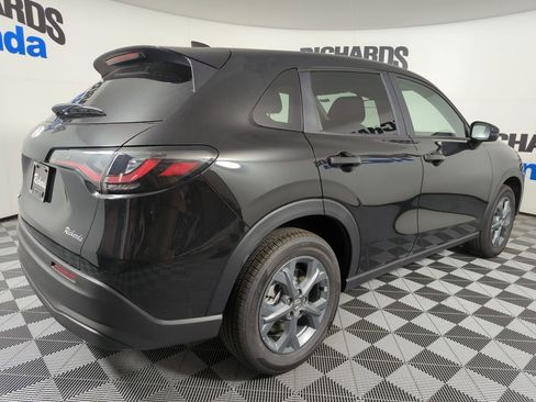 New 2026 Honda HR-V LX image 5