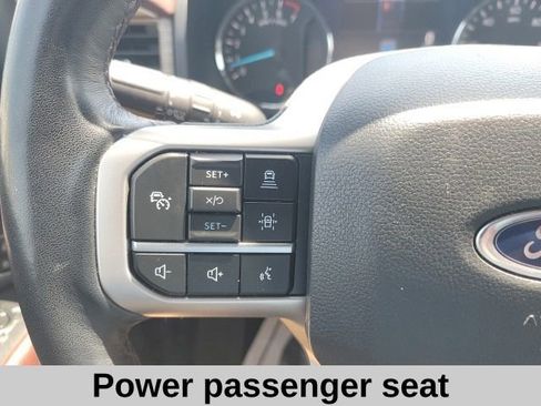 Used 2024 Ford Expedition Limited RWD image 15