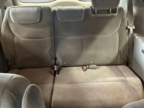 Used 2010 Toyota Sienna CE image 28