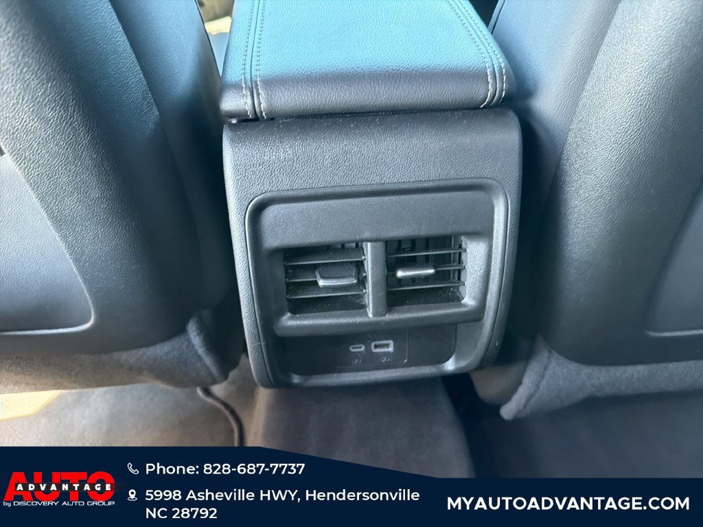 Used 2025 Cadillac XT4 Premium Luxury AWD/4WD image 33