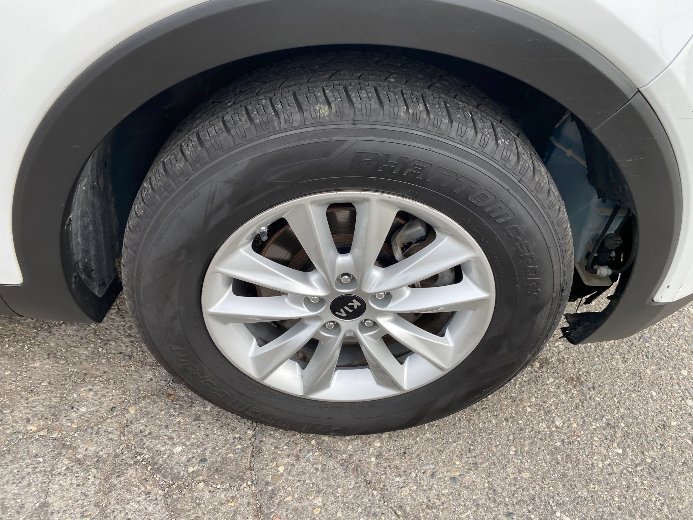 Used 2019 Kia Sorento FWD V6 image 29
