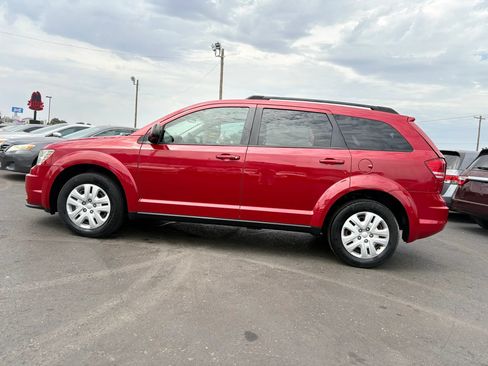 Used 2018 Dodge Journey SE w/ Connectivity Group FWD image 5