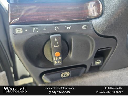 Used 1995 Mercedes-Benz S 320 image 29
