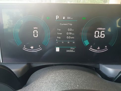 Used 2025 Hyundai Sonata SEL FWD image 2