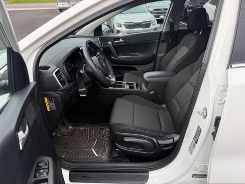 Used 2020 Kia Sportage LX FWD image 9