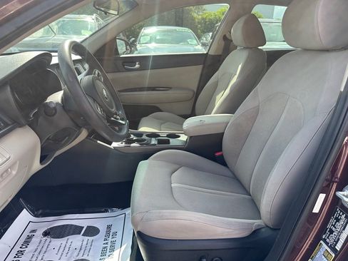 Used 2017 Kia Optima LX w/ Convenience Package FWD image 10