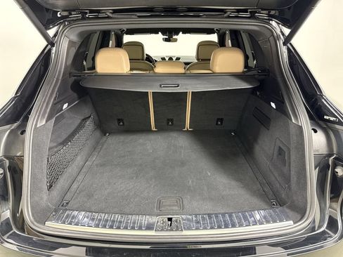 Certified 2023 Porsche Cayenne S Platinum w/ Premium Package Plus AWD/4WD image 21