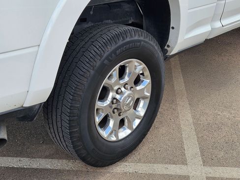 Used 2022 RAM 2500 Laramie AWD/4WD image 13