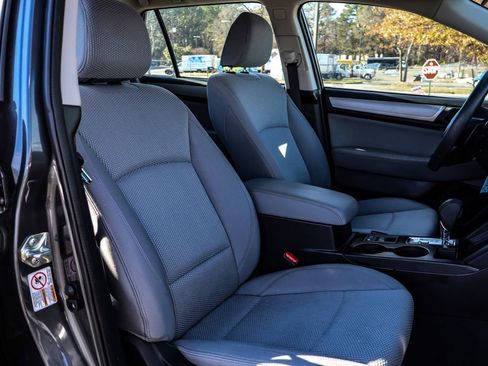 Used 2019 Subaru Outback 2.5i image 14