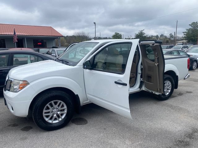 Used 2017 Nissan Frontier SV AWD/4WD image 7