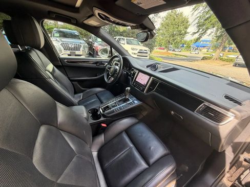 Used 2018 Porsche Macan Sport Edition AWD/4WD image 10