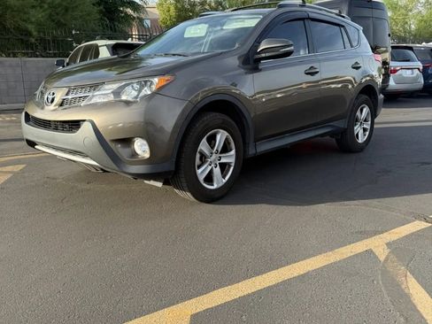 Used 2013 Toyota RAV4 XLE FWD image 1