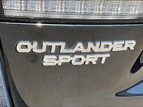 Used 2021 Mitsubishi Outlander Sport LE image 31