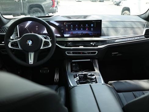 New 2027 BMW X7 xDrive40i w/ M Sport Package AWD/4WD image 29