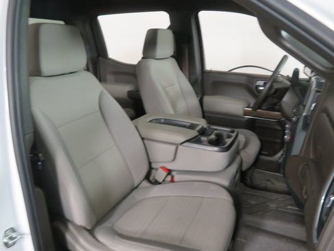 Used 2022 Chevrolet Silverado 1500 LT w/ Z71 Off-Road Package image 25