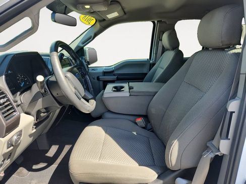 Used 2018 Ford F150 XLT w/ Equipment Group 302A Luxury AWD/4WD image 11