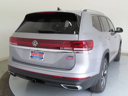 New 2025 Volkswagen Atlas SEL image 4