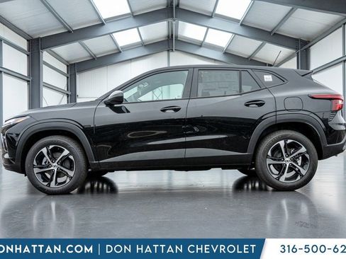 New 2026 Chevrolet Trax RS image 2