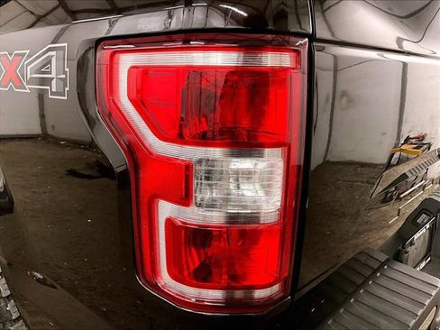 Used 2018 Ford F150 XLT w/ Equipment Group 302A Luxury AWD/4WD image 28