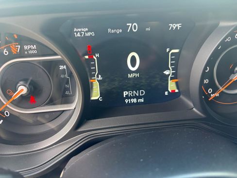Used 2025 Jeep Gladiator Sport AWD/4WD image 23