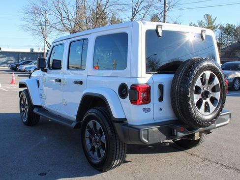 Used 2018 Jeep Wrangler Unlimited Sahara image 39