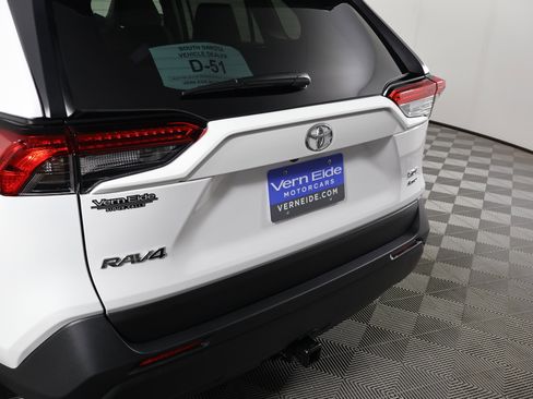 Used 2025 Toyota RAV4 XLE image 15