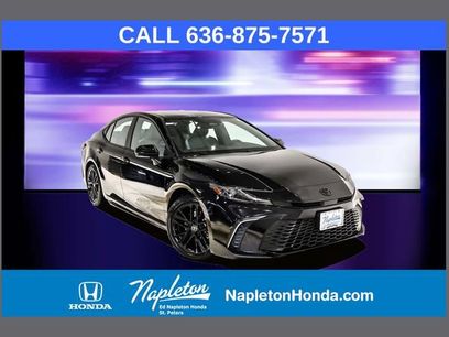 Used 2025 Toyota Camry SE w/ Convenience Package