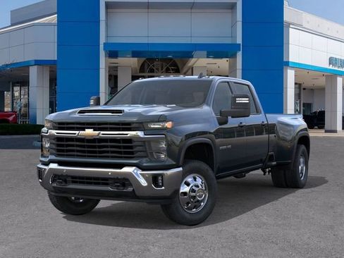 New 2026 Chevrolet Silverado 3500 LT w/ All Star Edition image 6