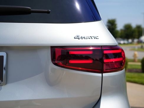 Used 2026 Mercedes-Benz GLB 250 4MATIC image 15