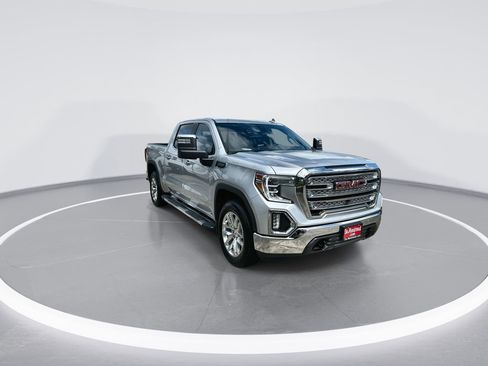 Used 2021 GMC Sierra 1500 SLT RWD image 2