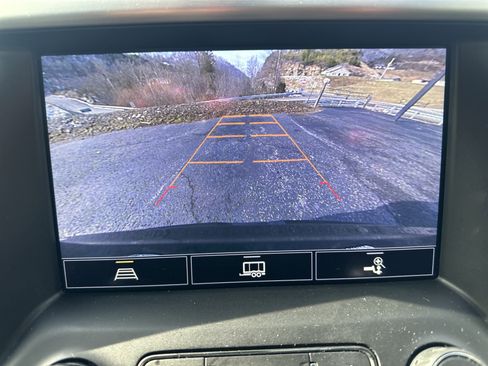 Used 2021 GMC Acadia SLT w/ Trailering Package image 29