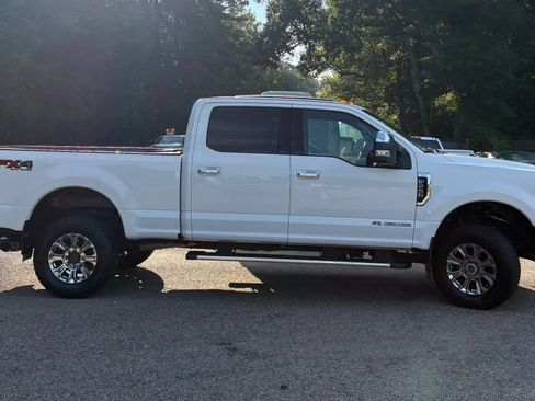 Used 2018 Ford F250 XLT w/ XLT Premium Package AWD/4WD image 5