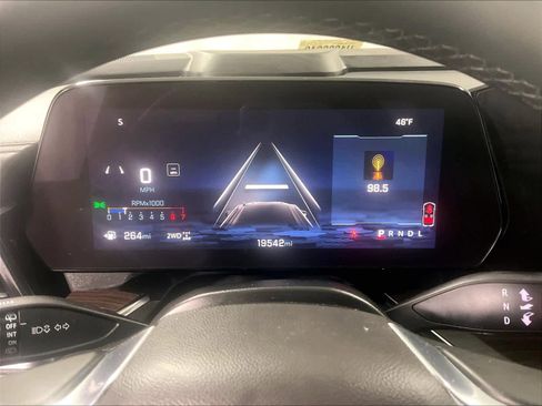 Used 2025 Chevrolet Tahoe LT image 25