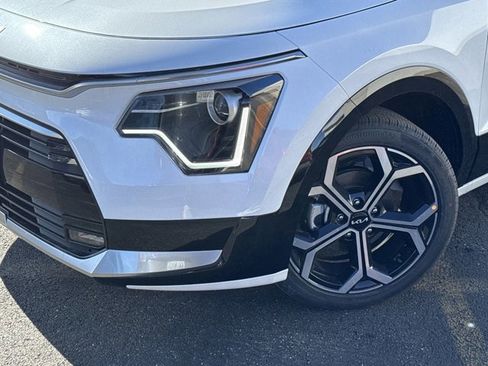 New 2025 Kia Niro EX Touring image 20
