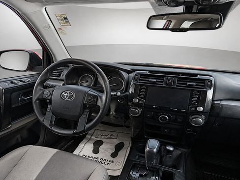 Used 2020 Toyota 4Runner TRD Off-Road Premium w/ Moonroof Package AWD/4WD image 19