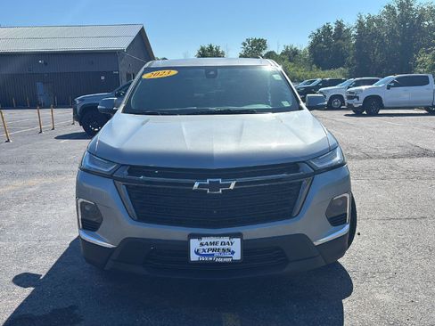 Used 2023 Chevrolet Traverse LT w/ Midnight/Sport Edition AWD/4WD image 2