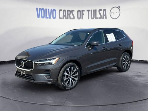 Used 2023 Volvo XC60 B5 Core w/ Climate Package FWD image 1