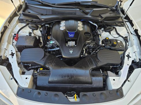 Used 2018 Maserati Ghibli S GranSport RWD image 59