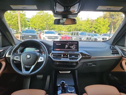 Used 2024 BMW X3 xDrive30i w/ Premium Package image 7