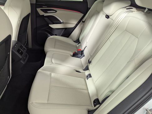 Certified 2025 Audi Q5 Premium w/ Premium Plus AWD/4WD image 27