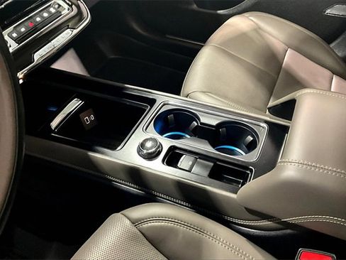 Used 2023 Lincoln Corsair Reserve w/ Equipment Group 201A image 18