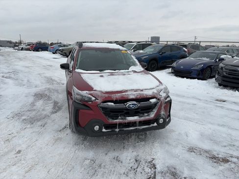 Used 2023 Subaru Outback Premium image 3