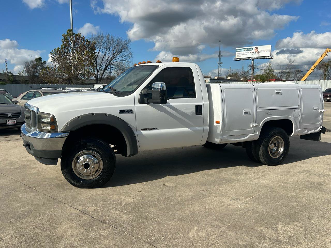 Used 2000 Ford F350 4x4 Regular Cab DRW Super Duty image 13